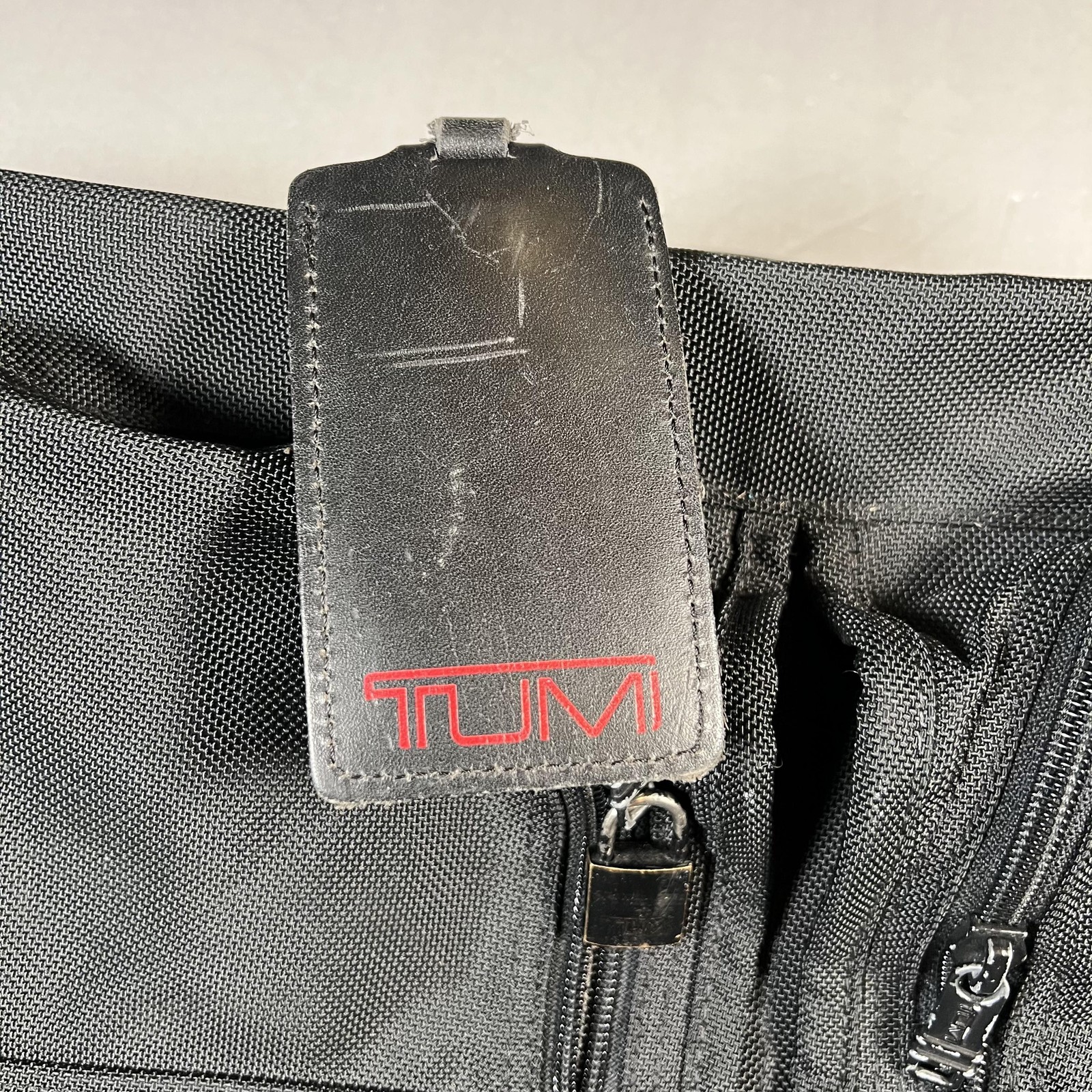 TUMI Black Ballistic Nylon Garment Bag Suiter Tri-Fold Carry-On w/ Strap, Tag