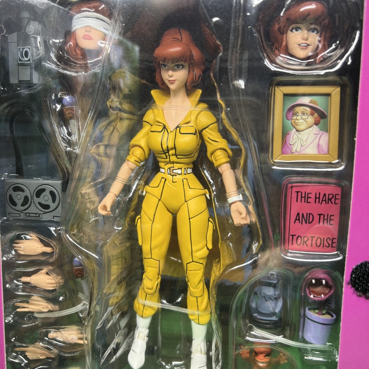 NECA Teenage Mutant Ninja Turtles April O'Neil 7in Action