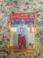 2016 DONRUSS OPTIC FOOTBALL ROBERTO AQUAYO GOLD PARALLEL RC #6/10 BUCCANEERS.