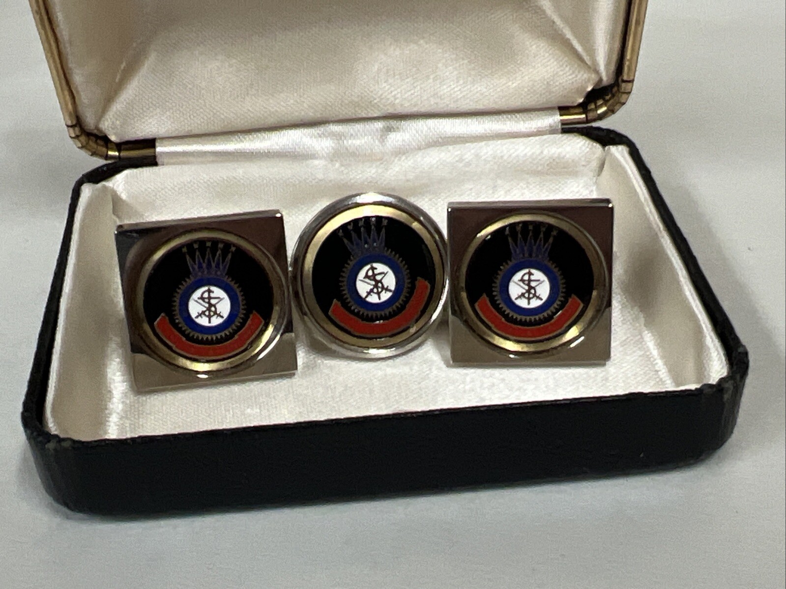 Picture 2 of 5