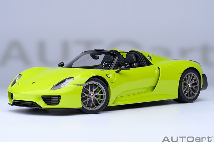 1/18 Porsche 918 Spyder Weissach Package Acid Green Model Car By