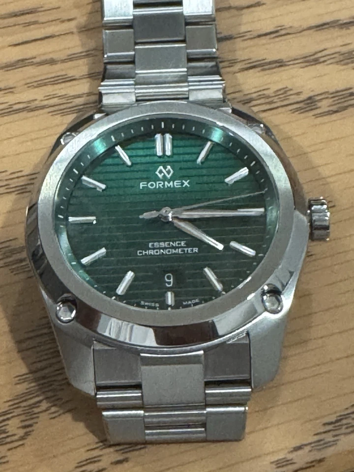 Formex Essence 43 COSC Automatic Chronometer Watch Green Dial Stainless Steel - Image 2 of 4
