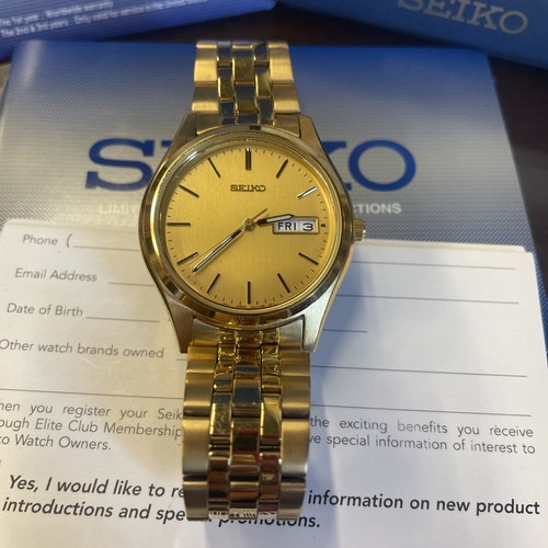 Seiko Spirit Gold Tone Men's Wrist Watch - 7N43-9048 QUARTZ Day / Date Water Res - Picture 2 of 15