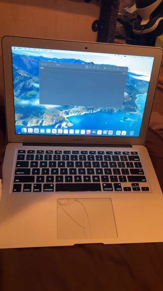 2017 Apple MacBook Air 13.3" i5 8GB RAM 128GB SSD Silver Look At Touchpad Tested - Image 2 of 4