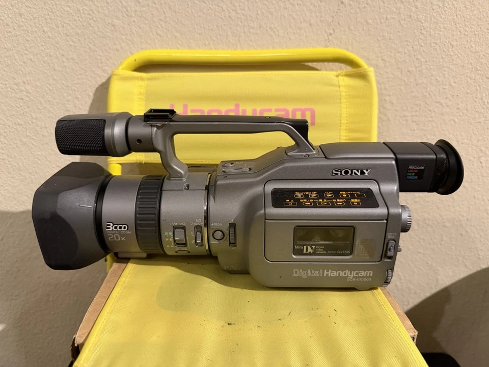 Камкордер Sony Handycam DCR-VX1000 3CCD MiniDV NTSC ПРОТЕСТИРОВАН РАБОЧИЙ ✅ - Изображение 2 из 4