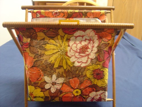 Vintage Folding Knitting Sewing Caddy Yarn Bag with Wood Frame MCM 