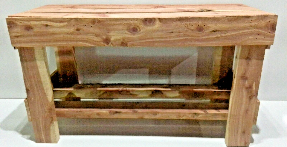 AROMATIC NOTTY RED CEDAR Wood Medium Entryway Bench 33"L X 13"W X 19.5"T - Image 2 of 4