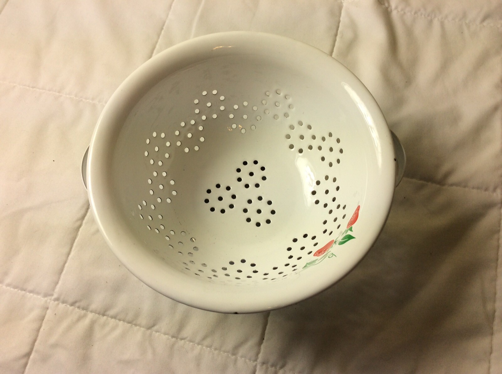 Vintage Teleflora 1983 Strawberry Country Kitchen Strainer Drainer