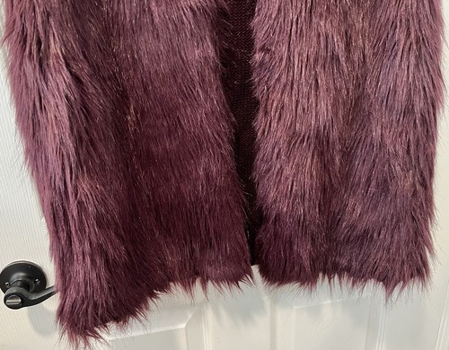 NEW Cotton On M/L Wine Color Long Line Sweater Vest Faux Fur/Knit Side Pockets - Picture 4 of 22