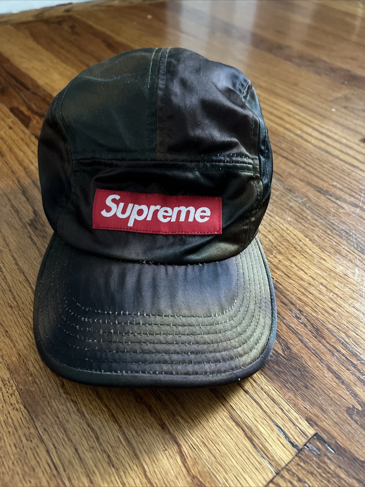 Casquette de camp camouflage satin lavé suprême