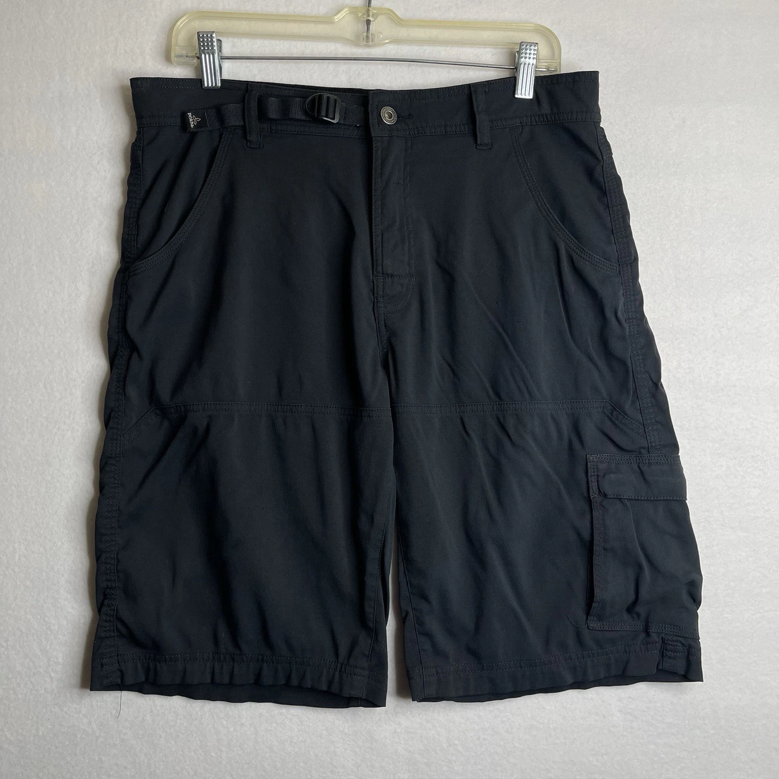 Prana Zion Stretch Shorts Mens Sz M Black Cargo Relaxed Fit Belted Hiking Flex