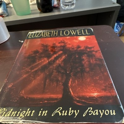 William Morrow Midnight in Ruby Bayou Elizabeth Lowell Hardcover DJ Donovan 2000