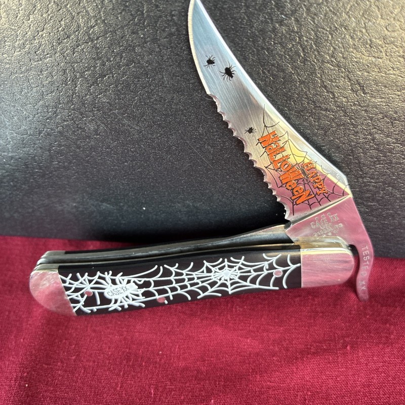CASE XX New 10623 Smooth Black Handle 1 Blade Halloween Russlock Knife/Knives