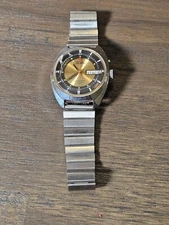 Watch Slava 2427 Automatic Man Watch 27 Jewels Dae/Date USSR CRACKED Bezel