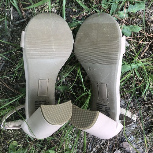 Report Women Size 7.5 Open Toe Chunky Heel Sandals - Picture 9 of 10