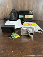 Fujifilm FinePix J Series J110w 10.0MP Digital Camera TESTED WORKS Case Box Card