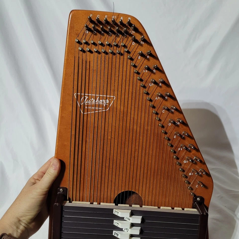 OSCAR SCHMIDT AUTOHARP - 36 String 15 Chord Model 15 EBH - Case, Basics Book - Image 3 of 4