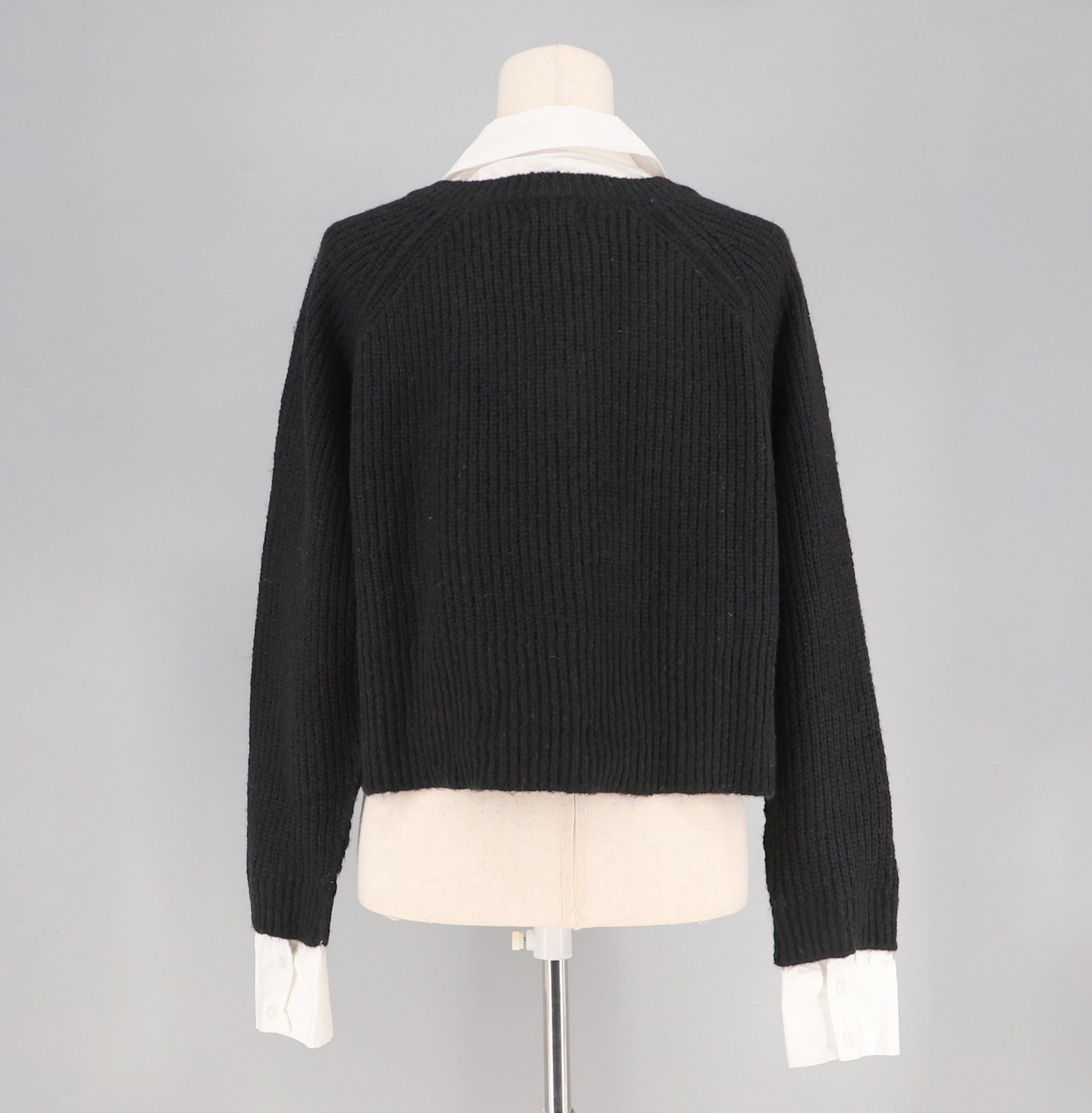 NWT ELAN Kasha Layered Collared V-Neck Cropped Sweater Shirt Black White Size S