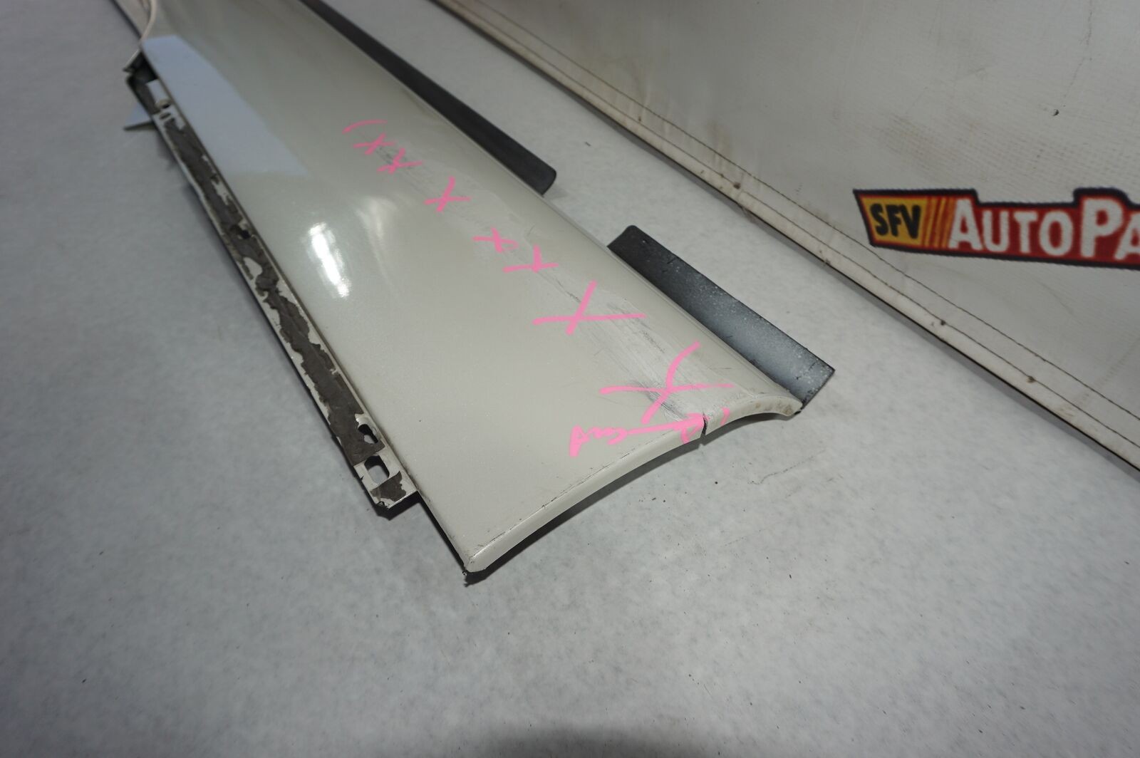 Bentley Continental GT 2006-2010 RIGHT Rocker molding P/N 3W7853852