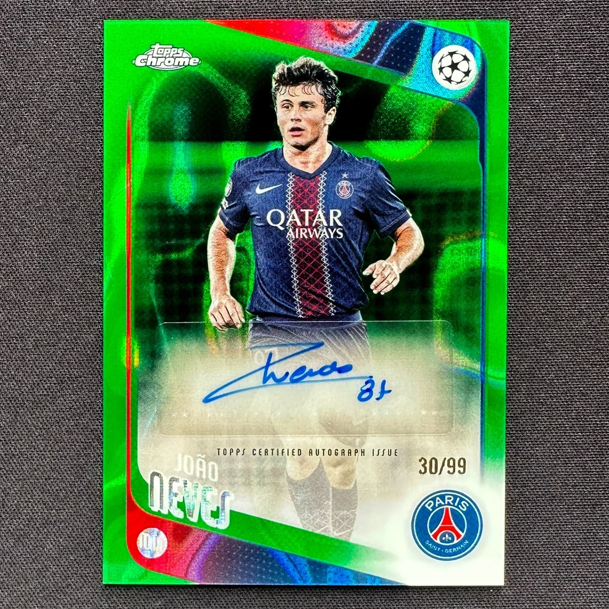 Topps Soccer Sports Paris Saint-Germain Trading Cards Autographed 