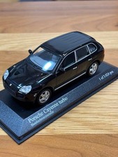 1/43  MINICHAMPS PORSCHE  Cayenne Turbo 976622