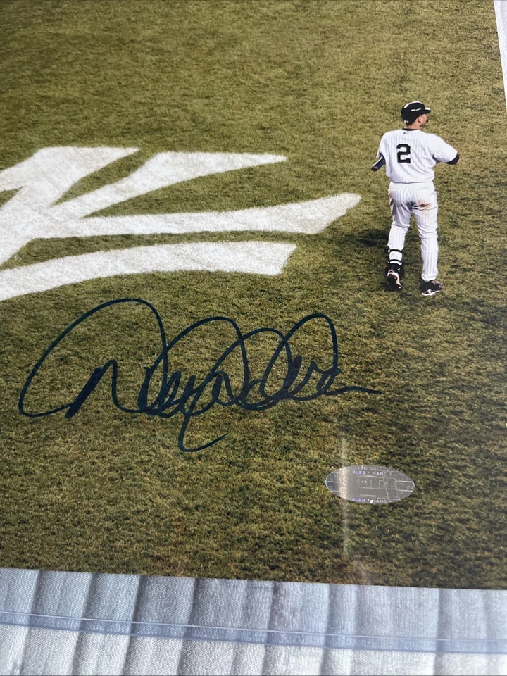 Imagen 8x10 firmada por Derek Jeter Foto 2 de 4