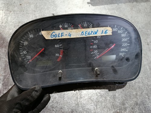VW Golf 4 IV Bora Tacho Kombiinstrument 1J0919860D Tachometer 0263604000