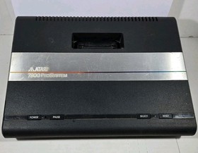 Atari 7800 Pro System Console Bundle 24 Games And 2 Controles And Extras 