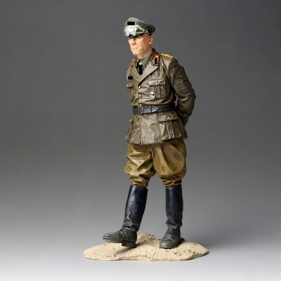 1/16 German Field Marshal Erwin Rommel 1942 unpainted unassembled