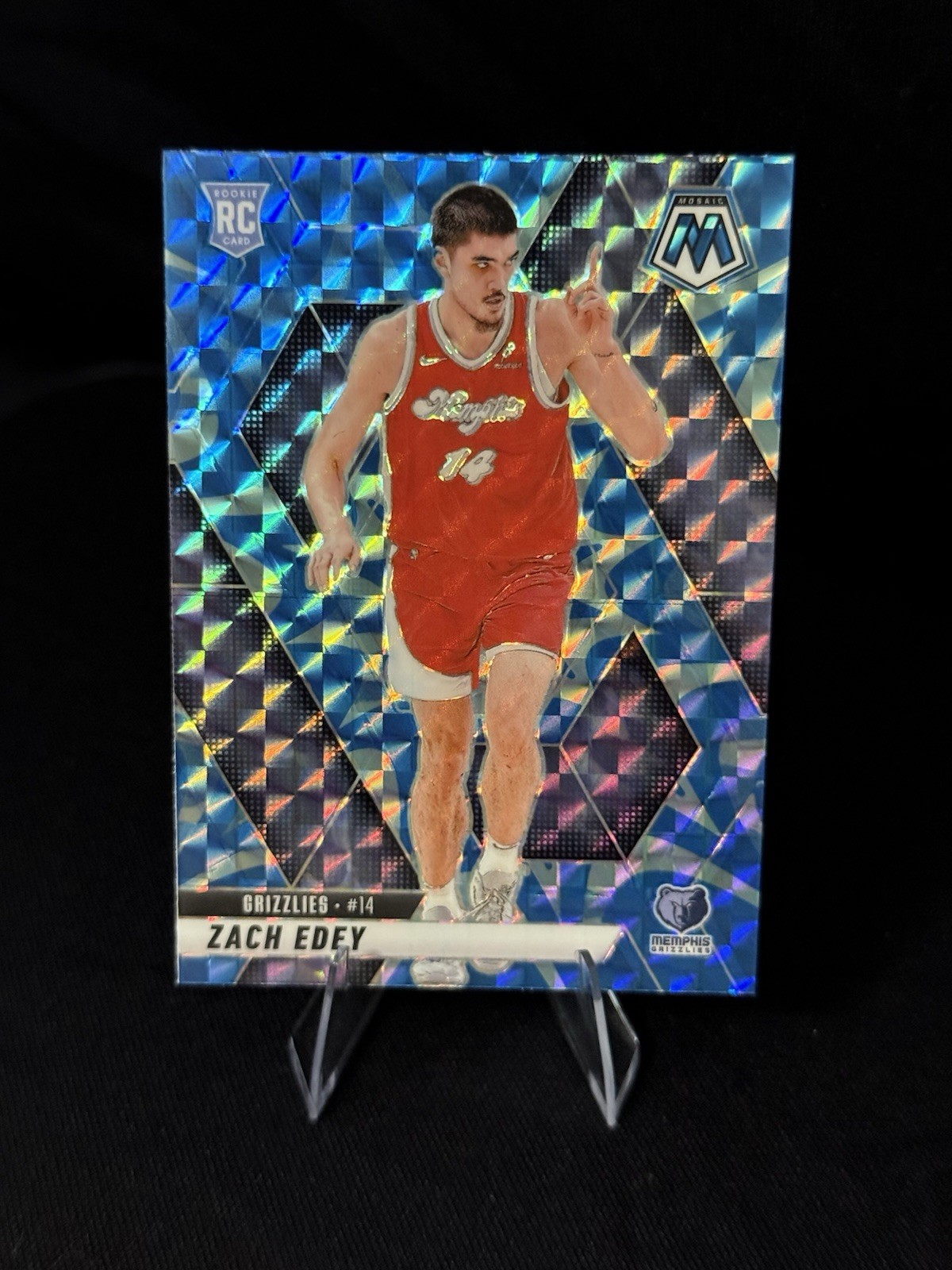 2024-25 Panini Mosaic Rookies Zach Edey #248 Reactive Blue Mosaic Prizm (RC)