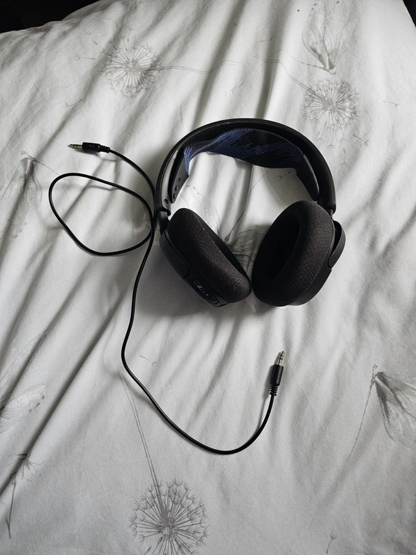 SteelSeries Arctis Nova 1P Over-Ear Gaming Headset - Black