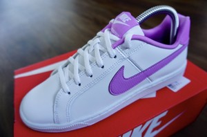 older girls nike trainers