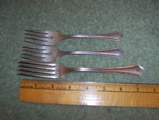 Oneida Community Par Plate Dinner Fork & 2 Salad Forks Vernon 1917