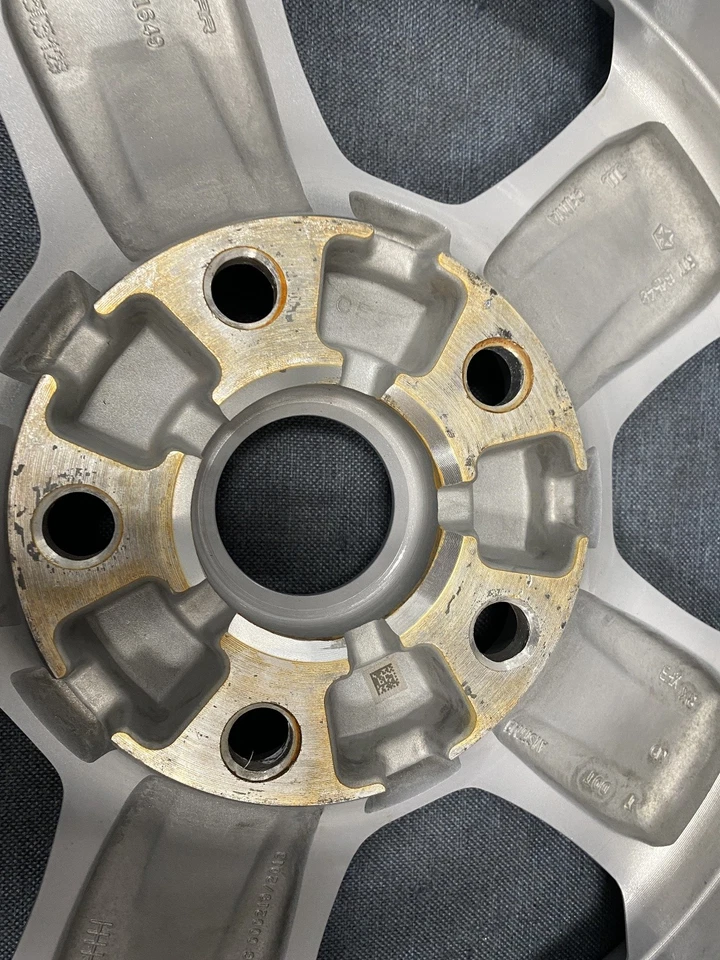 2018-2023 Jeep Wrangler 9216 Wheel 17 x 7-1/2 Rim 5 Spoke Silver 5VH23GSAAA - Image 2 of 4