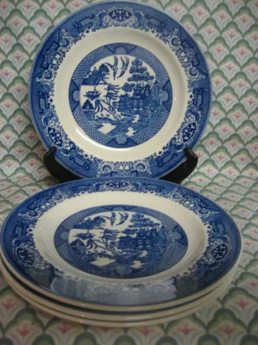 ROYAL CHINA Blue Willow 4 Dinner Plate & 1 Rimmed Soup Bowl Ironstone EUC Lot A
