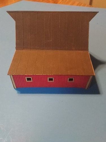 ho scale large barn - Picture 2 of 5