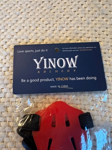 Yinow Archery Youth Arm Guard Red - Picture 2 of 3
