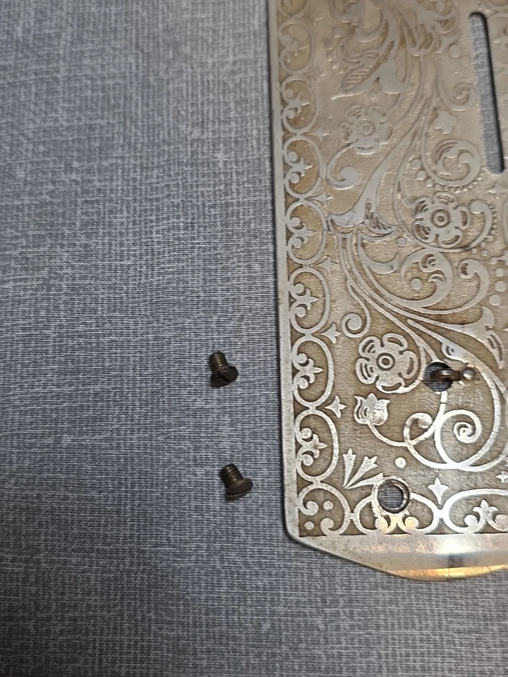 Ant. 1901 Singer Machine Sewing Machine Model 27 Face Plate With Screws - Image 3 of 4