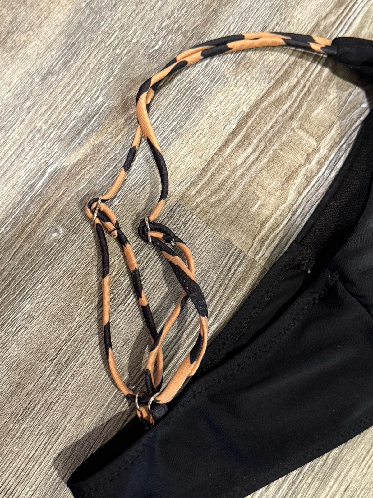 Women’s Solid Black Lightly Padded Leopard Print … - image 8