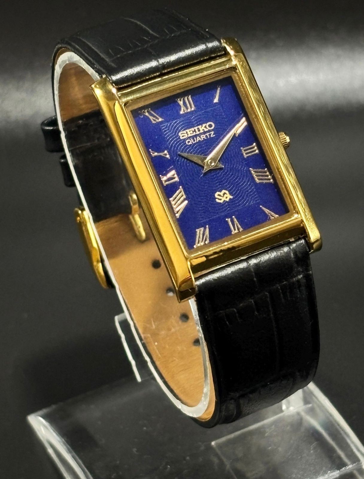 Rare Vintage Seiko Slim Quartz Men's Wrist Watch
