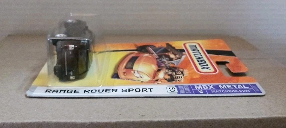 MATCHBOX MBX Metal Ready For Action 1:64 Scale RANGE ROVER SPORT #50 Black - Image 4 of 4