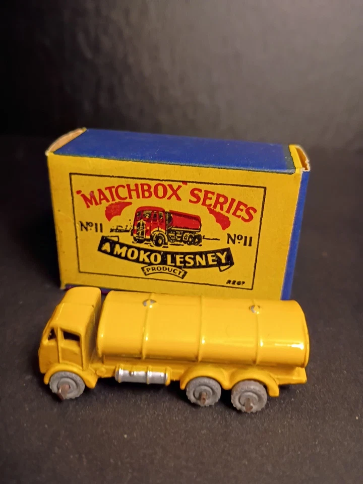 Matchbox #11A Road Tanker Light Yellow 1955 VN/MINT In Crisp Original B1 Box - Image 4 of 4