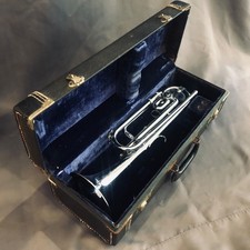 F.E. Olds  Son Ultratone G-F Bugle Fullerton CA Vintage 1970 Chrome  Case
