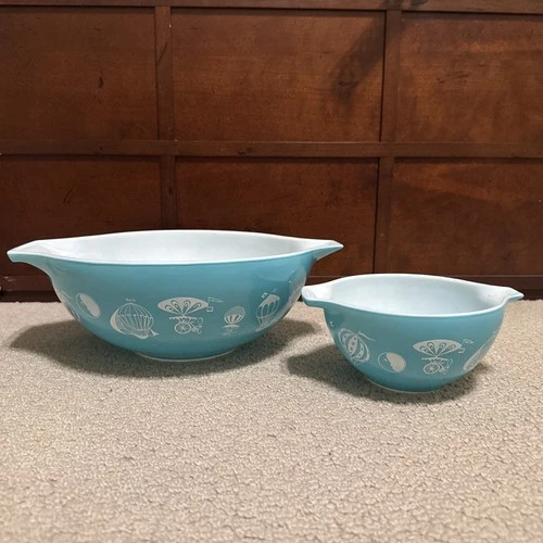 Vintage Pyrex Turquoise Hot Air Balloons Chip & Dip Cinderella Bowl Set 444/441