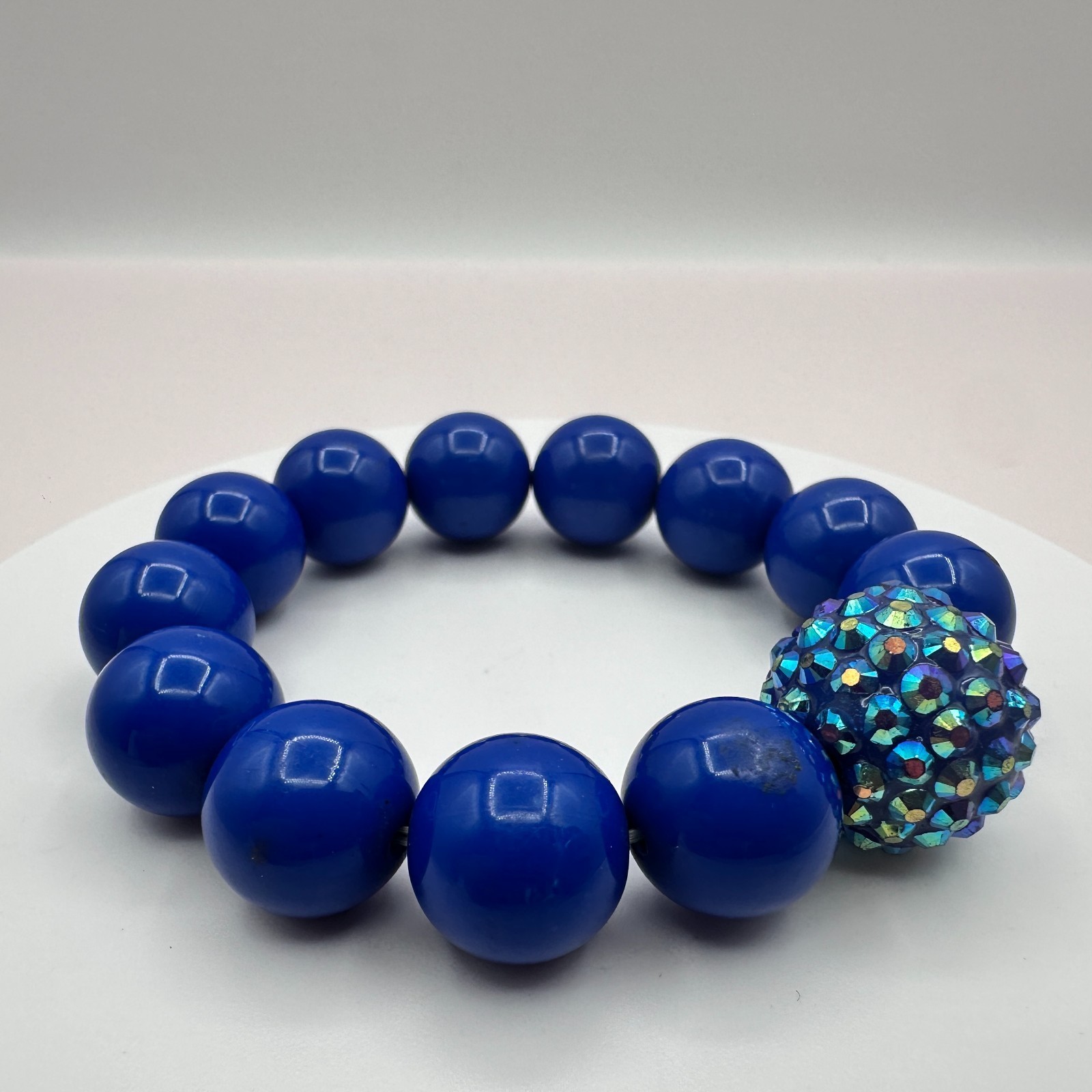 Vintage 90s Blue Chunky Bead Bracelet Iridescent Aurora Borealis Glass Jewelry
