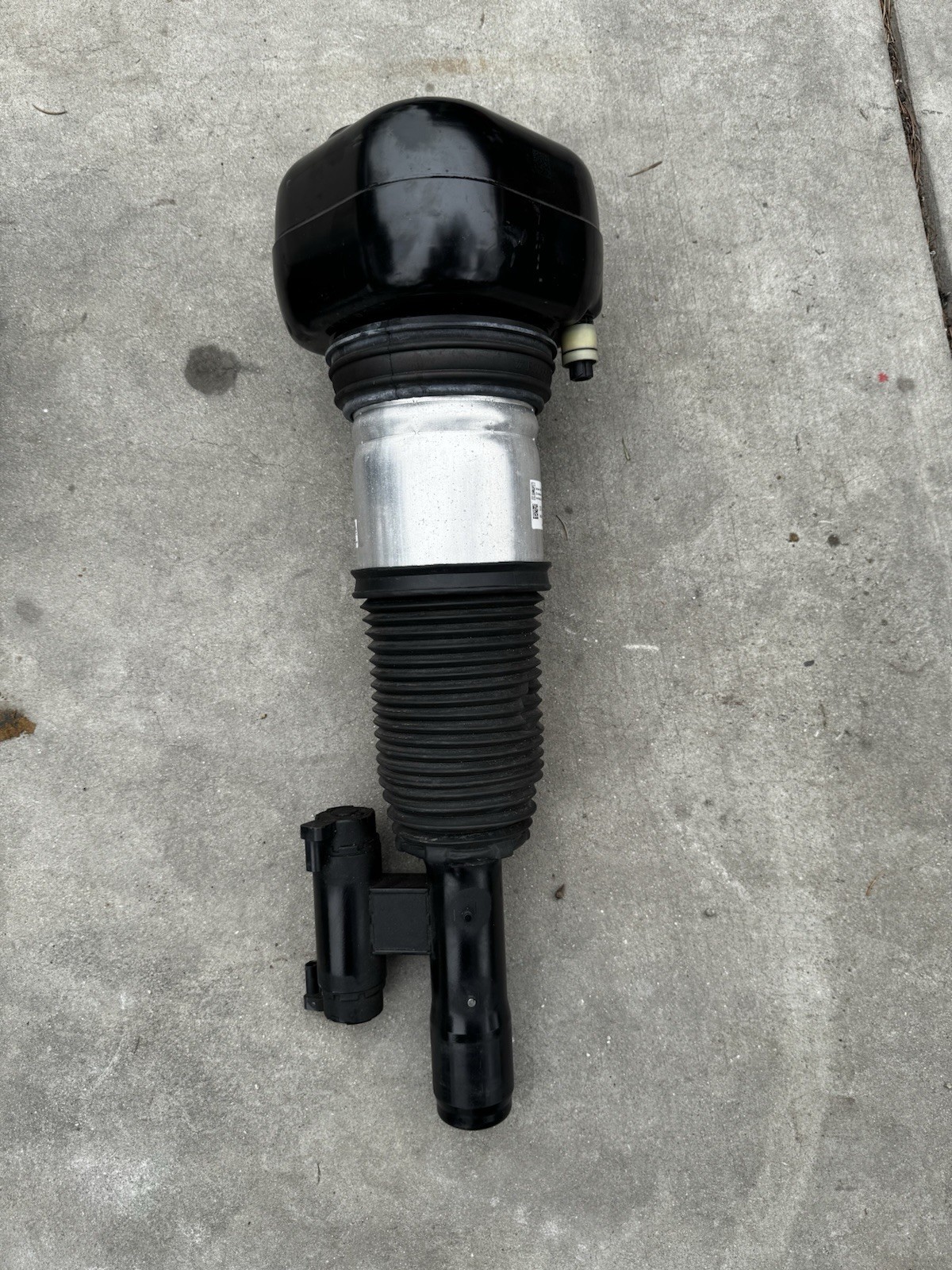 Rolls-Royce Ghost 2021-2025 FRONT+LEFT Air suspension strut
