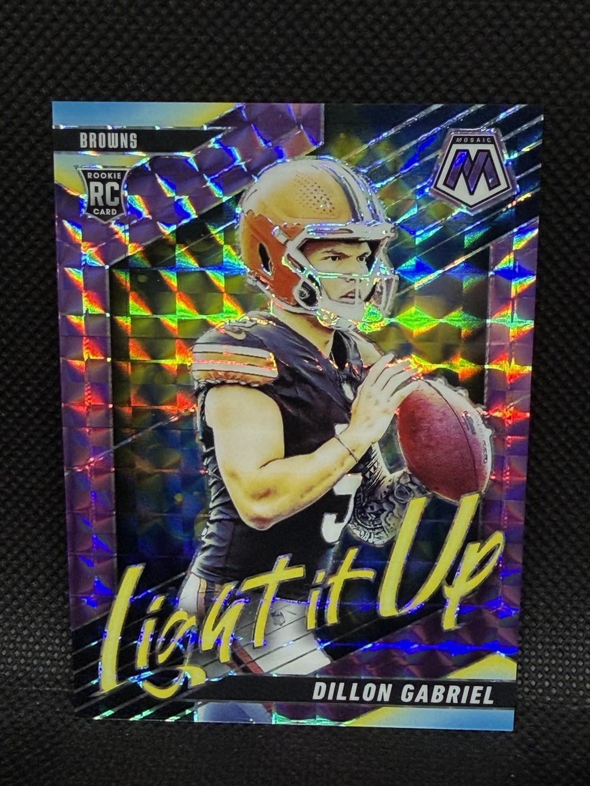 2025 Mosaic ‘Light it Up’ Dillon Gabriel Browns Purple Prizm Rookie  /49