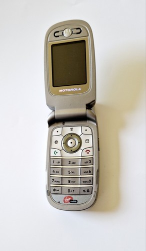 Motorola V235 Classic (Virgin Mobile) Retro Flip Phone In Good Condition - Picture 5 of 10