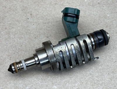06-15 IS250 GS300 FUEL INJECTOR MARK BLACK OEM 23250-31020 / 23209-39057-A0