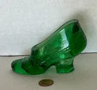 Vintage Green Art Glass Slipper Pump Heeled Shoe Figurine Fenton Style